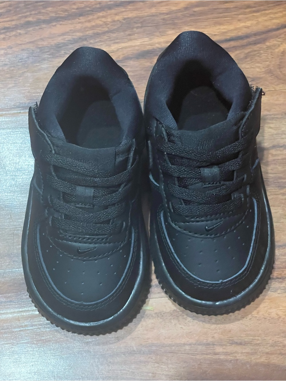 Nike Force 1 Low EasyOn Toddler Sneakers Triple black (Size 7C)